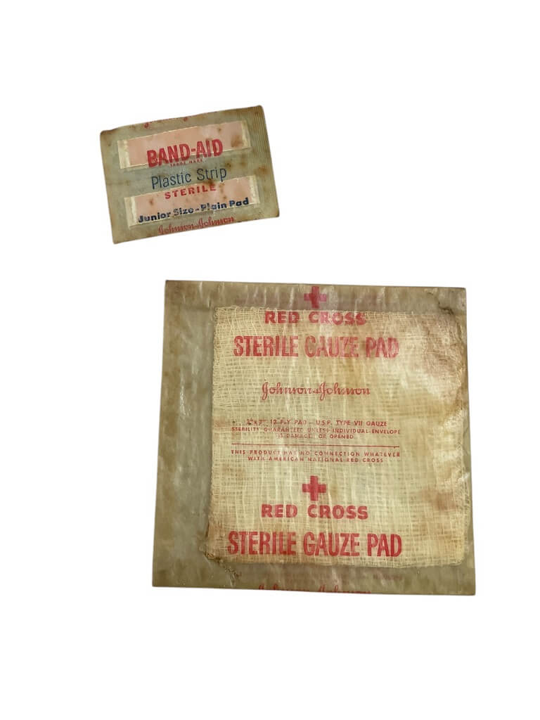 WW2 US Boy Scouts of America First Aid Kit In Metal Tin With Contents WW2 US Boy Scouts of America First Aid Kit In Metal Tin With Contents