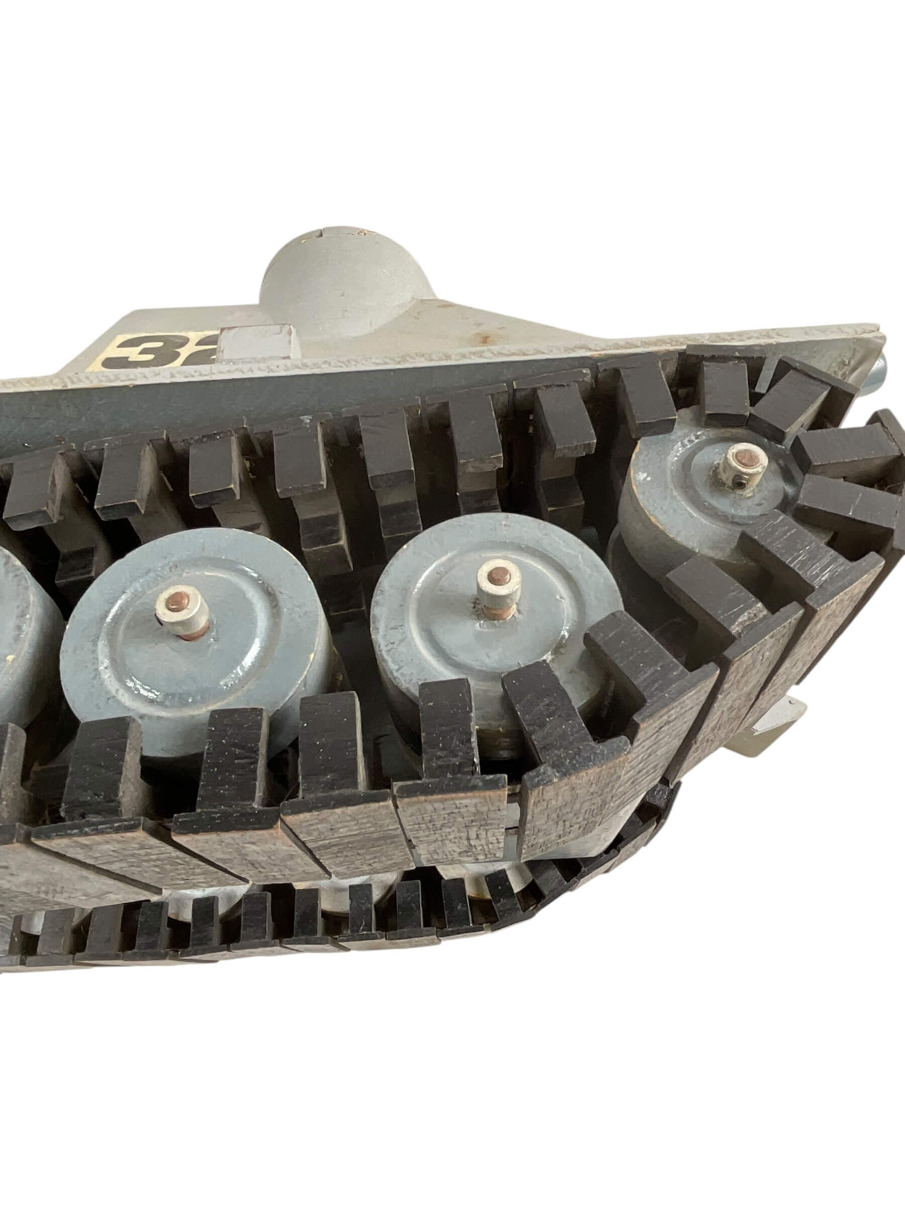 WW2 Russian Soviet Su100 Assault Gun Tank Wood Identification Model 22 X 10 X 9 WW2 Russian Soviet Su100 Assault Gun Tank Wood Identification Model 22 X 10 X 9