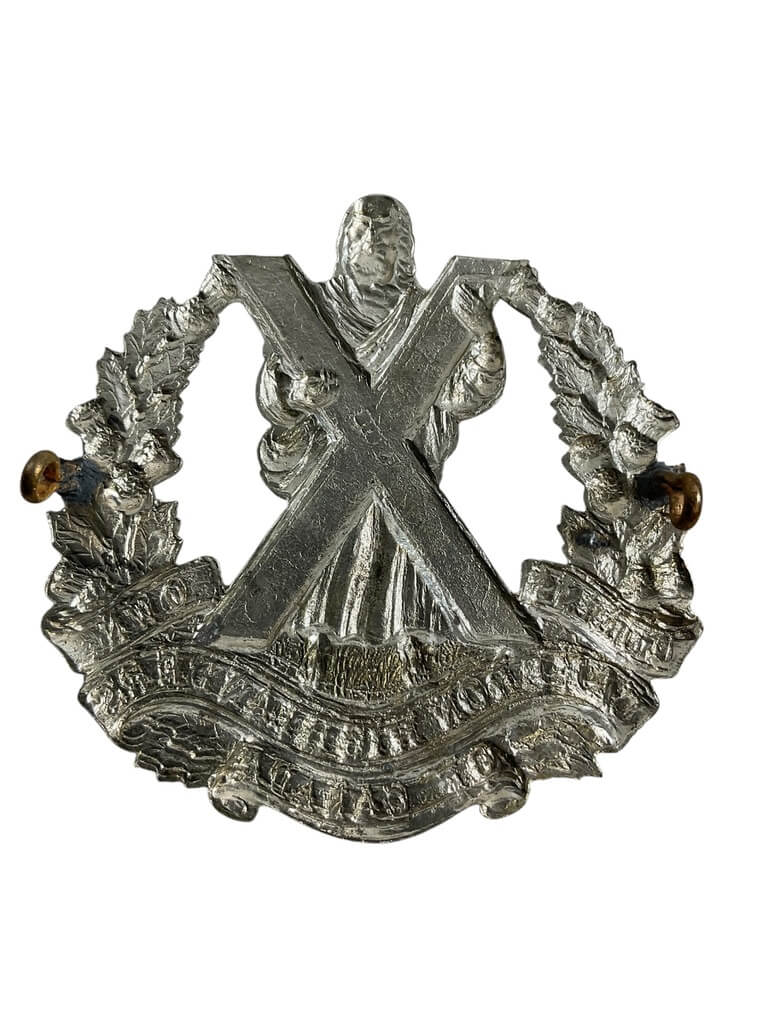 WW2 Canadian Queen's Own Cameron Highlanders Cap Badge WW2 Canadian Queen's Own Cameron Highlanders Cap Badge