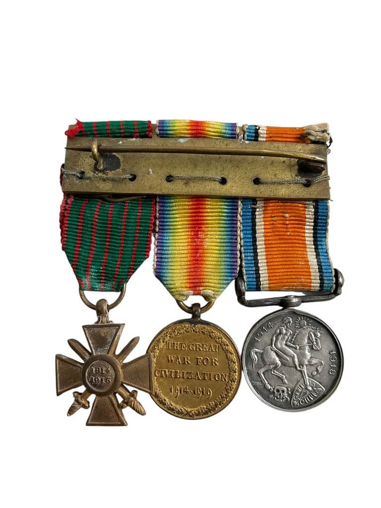 WW1 British Miniature Medal Group X 3 With Croix de Guerre (CDG) WW1 British Miniature Medal Group X 3 With Croix de Guerre (CDG)