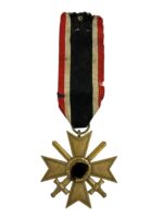 WW2 German War Merit Cross With Swords Maker 95 Adolf Scholze