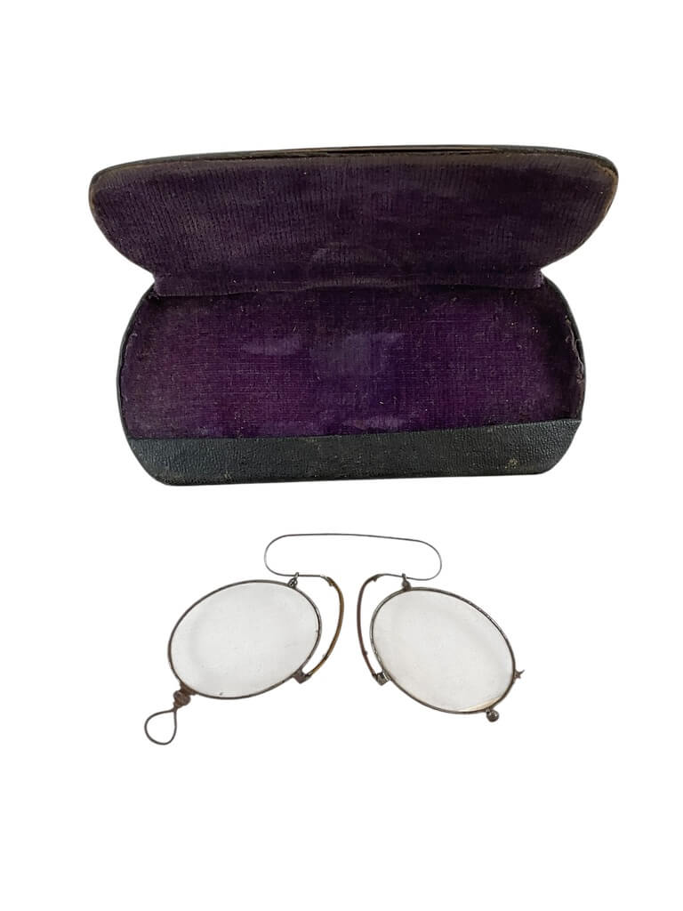 Victorian Pince Nez Reading Glasses With Original Case Victorian Pince Nez Reading Glasses With Original Case