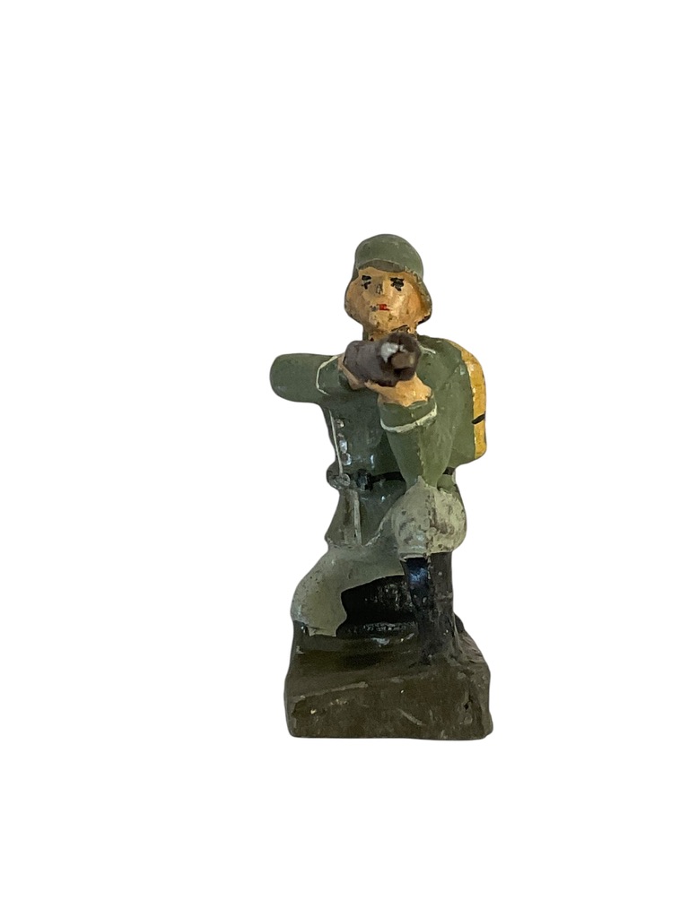 WW2 German Army Heer Rifleman Elastolin Toy Soldier Kneeling WW2 German Army Heer Rifleman Elastolin Toy Soldier Kneeling