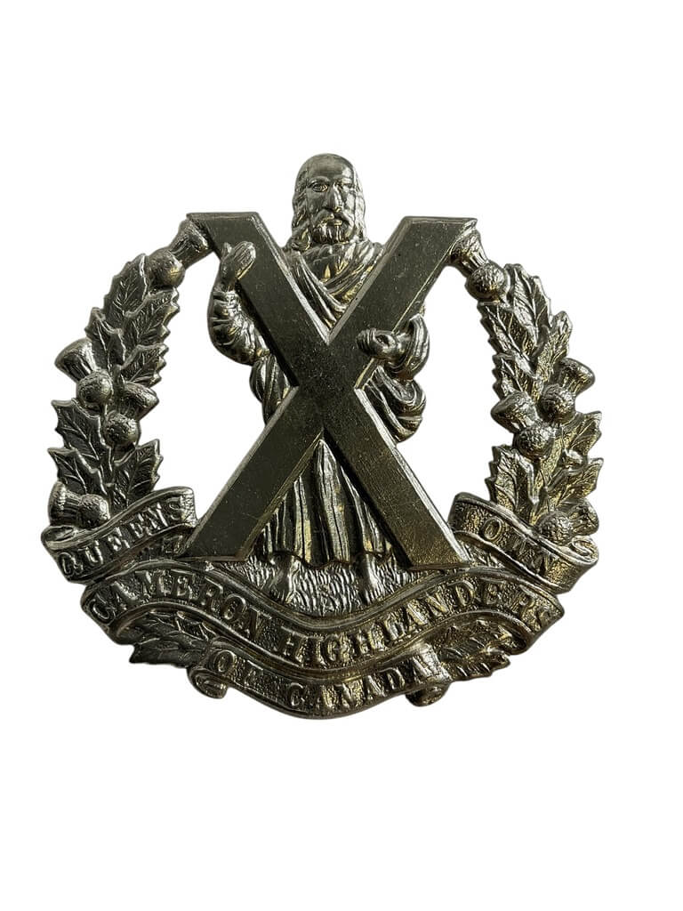 WW2 Canadian Queen's Own Cameron Highlanders Cap Badge WW2 Canadian Queen's Own Cameron Highlanders Cap Badge