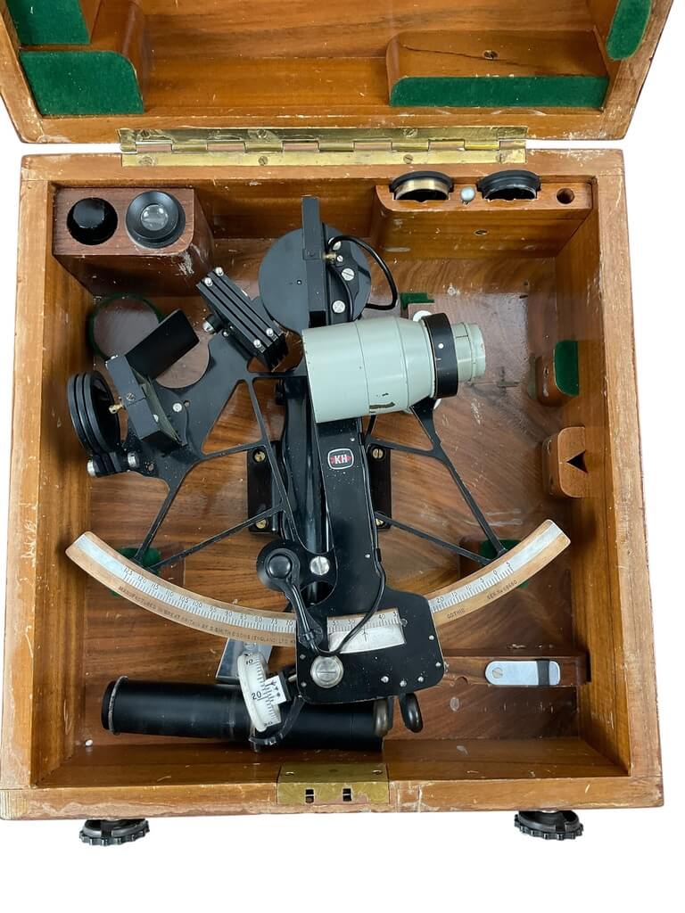 Canadian RCN Navy Marine Sextant In Box Canadian RCN Navy Marine Sextant In Box