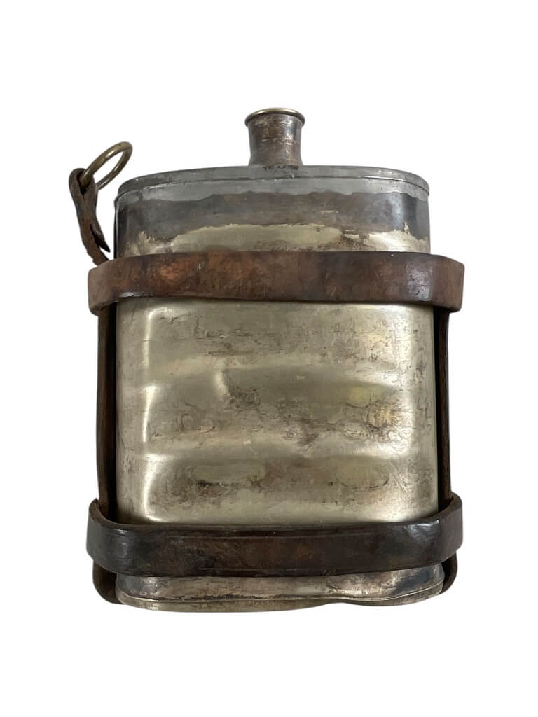 WW1 Canadian CEF Dismounted Pattern Canteen and Carrier WW1 Canadian CEF Dismounted Pattern Canteen and Carrier