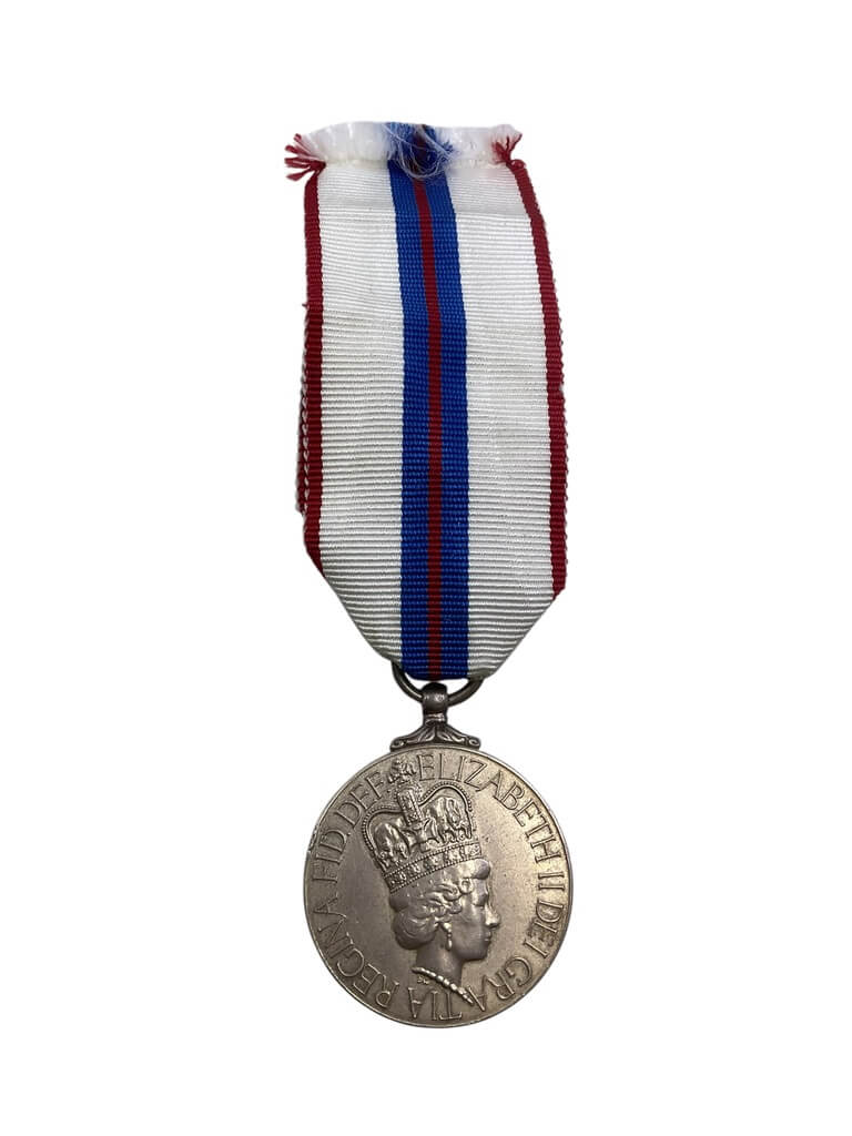 Canadian 25 Year Silver Jubilee Full Size Medal Canadian 25 Year Silver Jubilee Full Size Medal