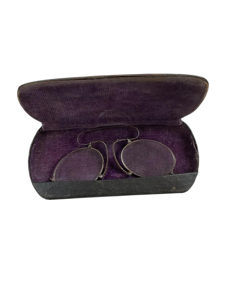 Victorian Pince Nez Reading Glasses With Original Case Victorian Pince Nez Reading Glasses With Original Case