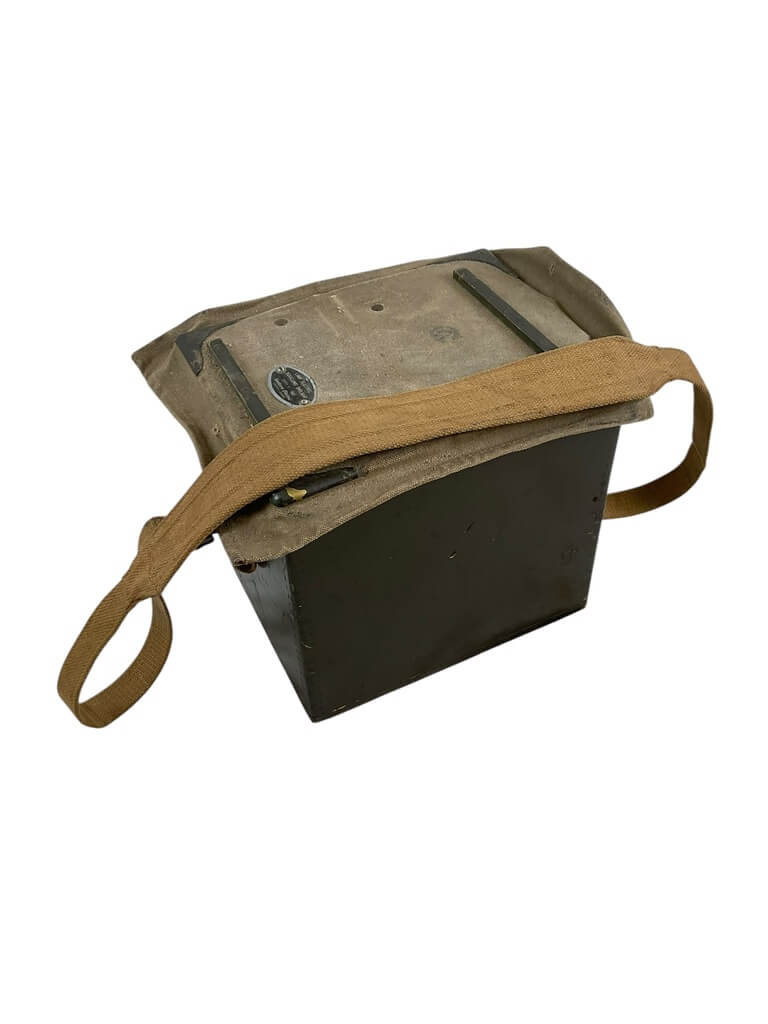 WW2 Canadian Army Signalling Lamp Short Range In Box WW2 Canadian Army Signalling Lamp Short Range In Box