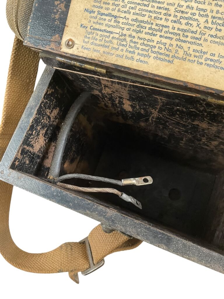 WW2 Canadian Army Signalling Lamp Short Range In Box WW2 Canadian Army Signalling Lamp Short Range In Box