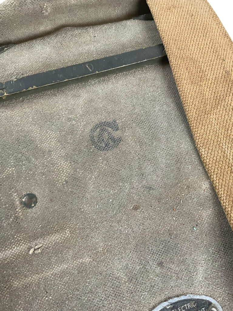 WW2 Canadian Army Signalling Lamp Short Range In Box WW2 Canadian Army Signalling Lamp Short Range In Box