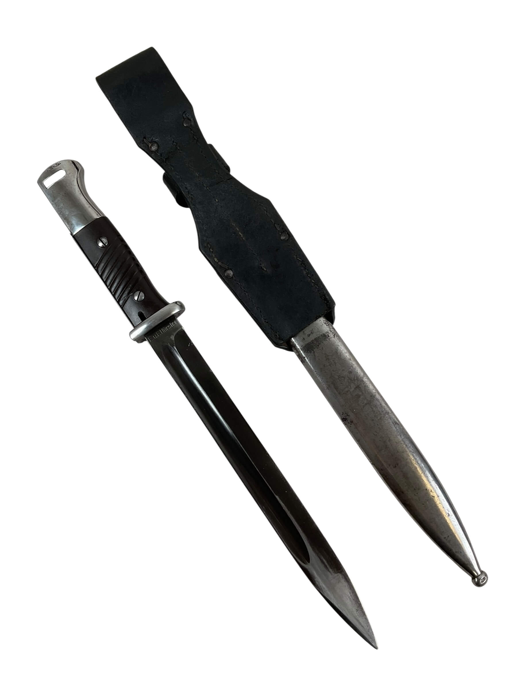 WW2 German K98 Bayonet With Frog E.F. Horster Dated 1940 NOT MATCHING WW2 German K98 Bayonet With Frog E.F. Horster Dated 1940 NOT MATCHING