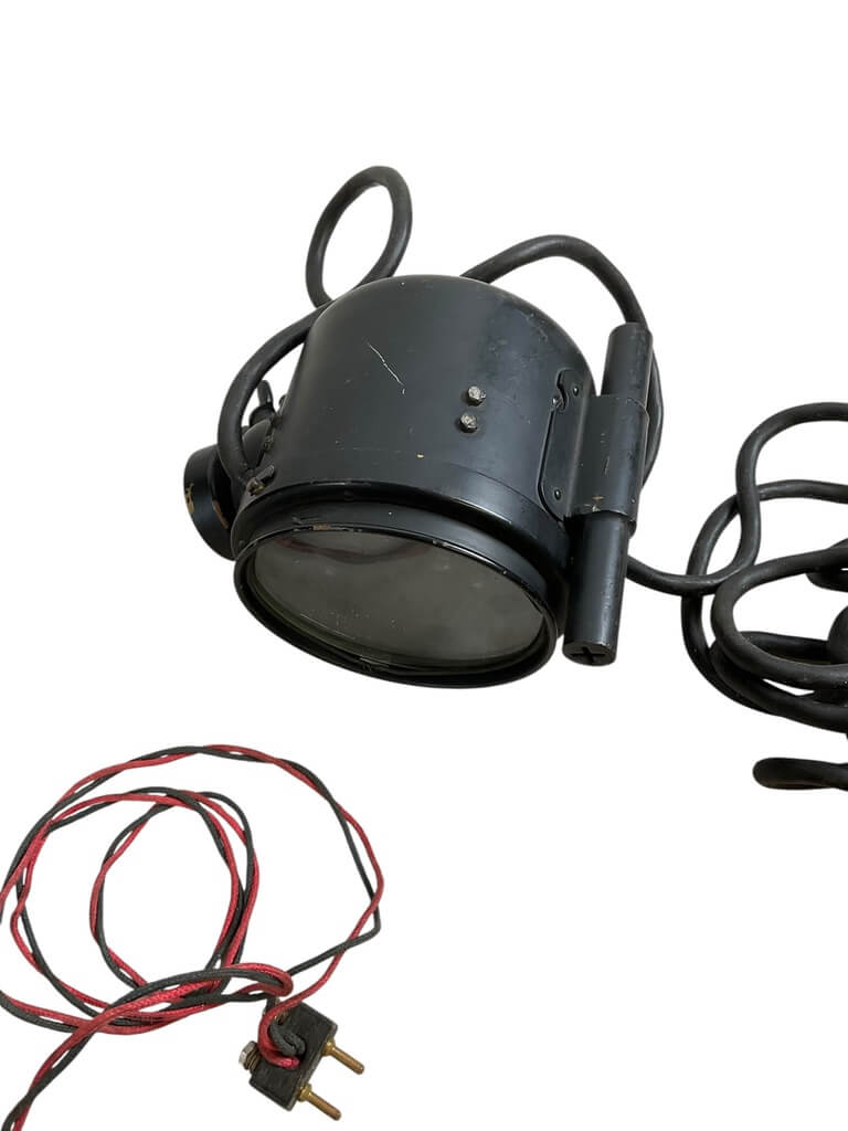 WW2 Canadian Army Signalling Lamp Short Range In Box WW2 Canadian Army Signalling Lamp Short Range In Box