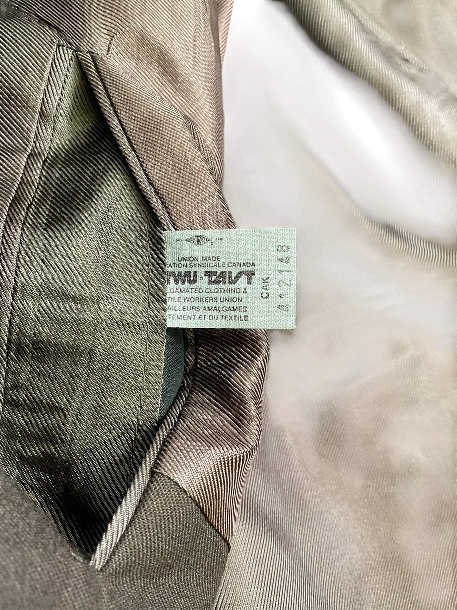 Royal Canadian Mounted Police RCMP Brown Jacket Tunic 44 Chest Royal Canadian Mounted Police RCMP Brown Jacket Tunic 44 Chest