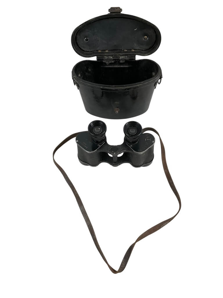 WW2 German 6 X 30 Binoculars With Bakelite Case WW2 German 6 X 30 Binoculars With Bakelite Case