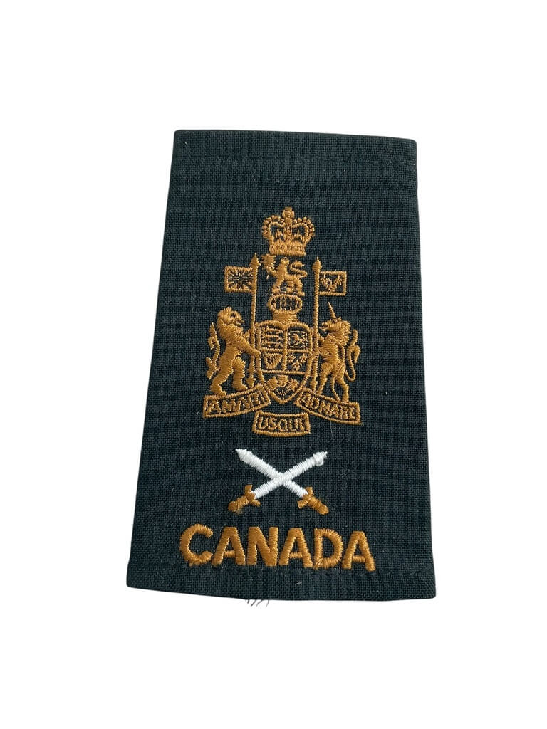 Canadian Forces Garrison Dress Base Chief Warrant Officer Slip-On Insignia Single Canadian Forces Garrison Dress Base Chief Warrant Officer Slip-On Insignia Single