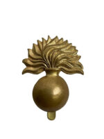 WW2 British Grenadier Guards Cap Badge WW2 British Grenadier Guards Cap Badge