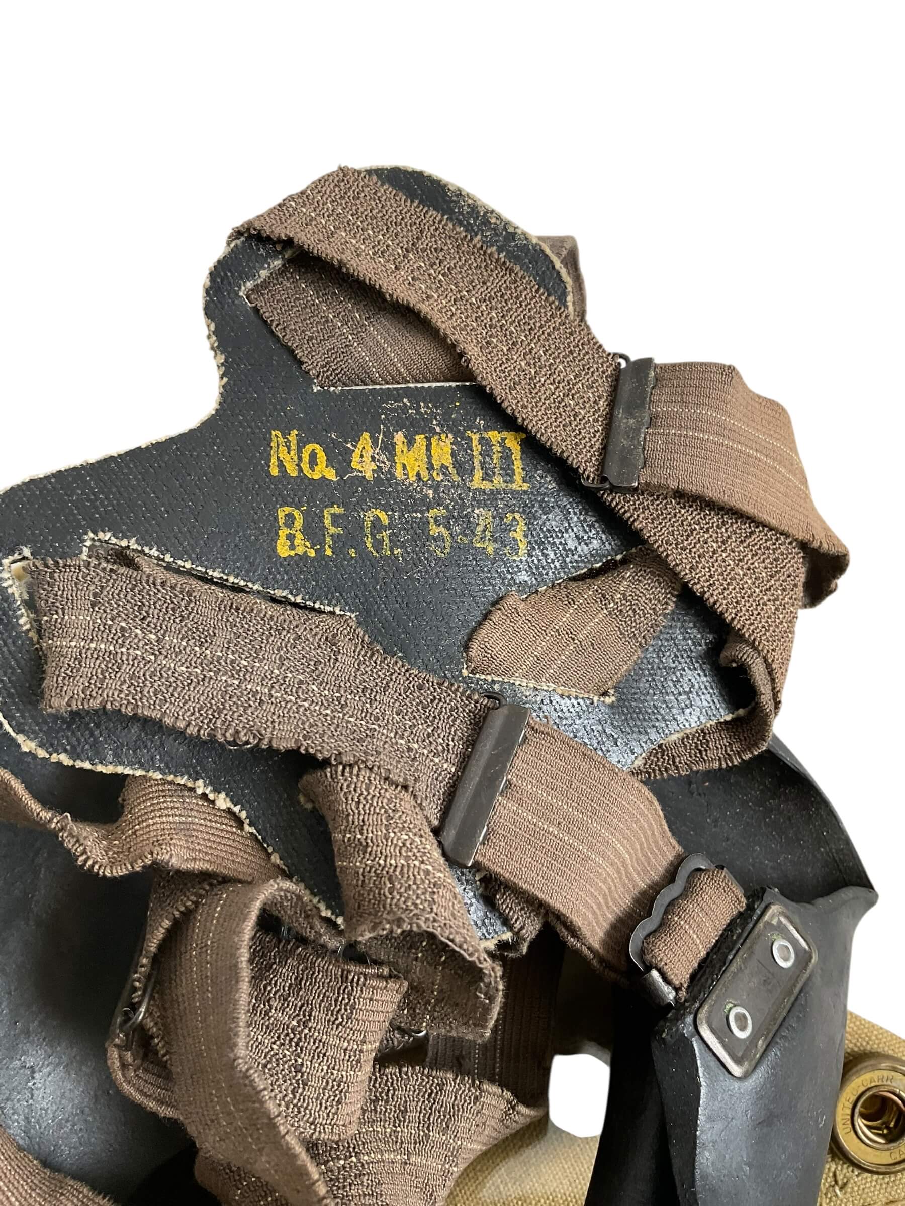 WW2 Canadian Army Respirator With Bag Dated 1943 WW2 Canadian Army Respirator With Bag Dated 1943