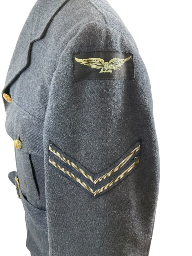 WW2 Canadian RCAF Corporal's 4 Pocket Service Dress Size 16 Dated 1941 WW2 Canadian RCAF Corporal's 4 Pocket Service Dress Size 16 Dated 1941