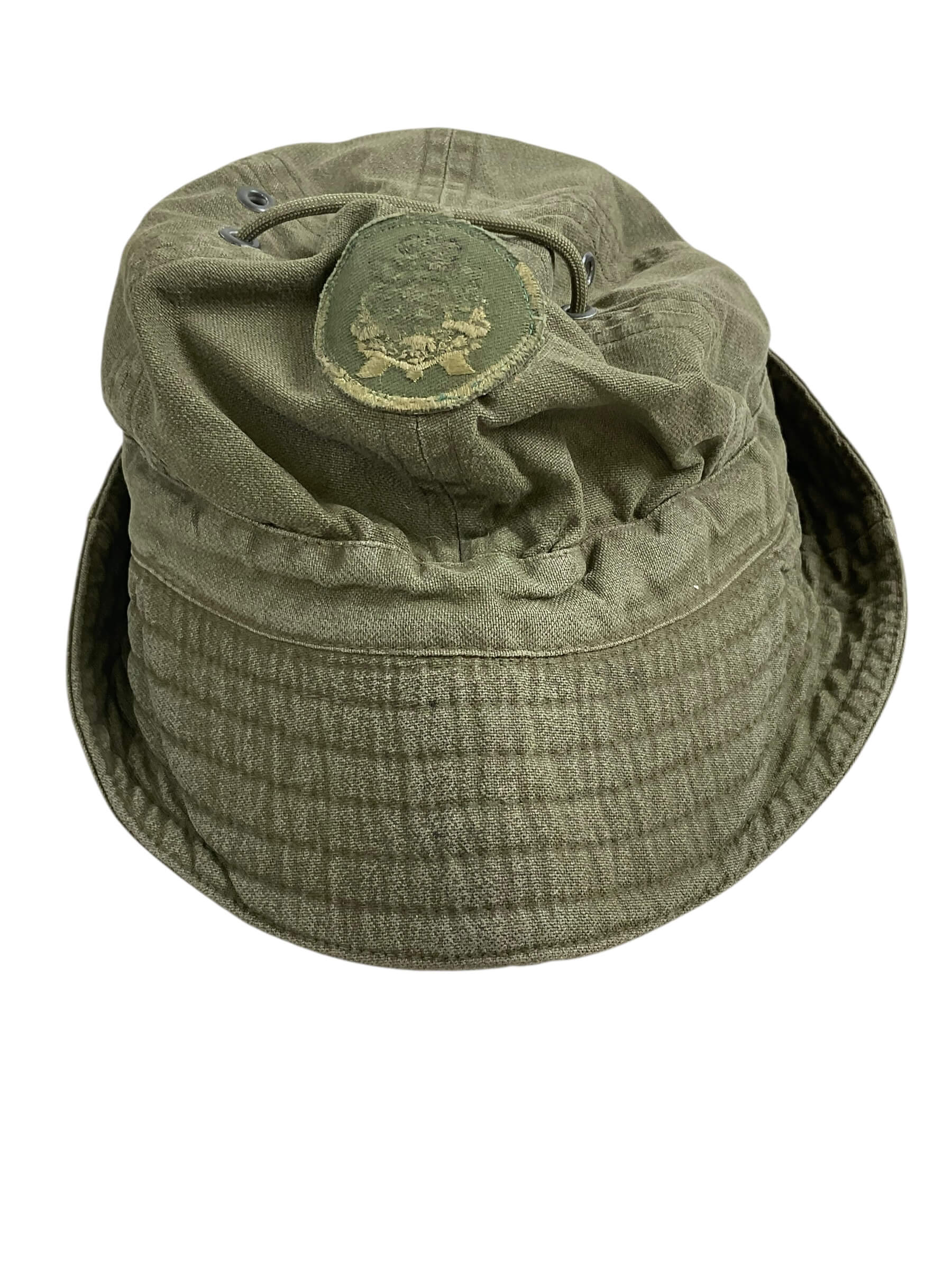 Canadian Forces Boonie Cap Robin Hood With SDGS Combat Cap Badge Canadian Forces Boonie Cap Robin Hood With SDGS Combat Cap Badge