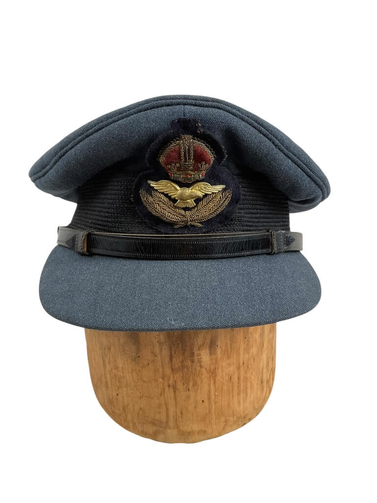 WW2 Canadian RCAF Officers Peak Cap Hat Size 6 7/8 WW2 Canadian RCAF Officers Peak Cap Hat Size 6 7/8