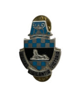 US Army DUI Distinctive Uniform Insignia Army Intelligence Center Badge Pin