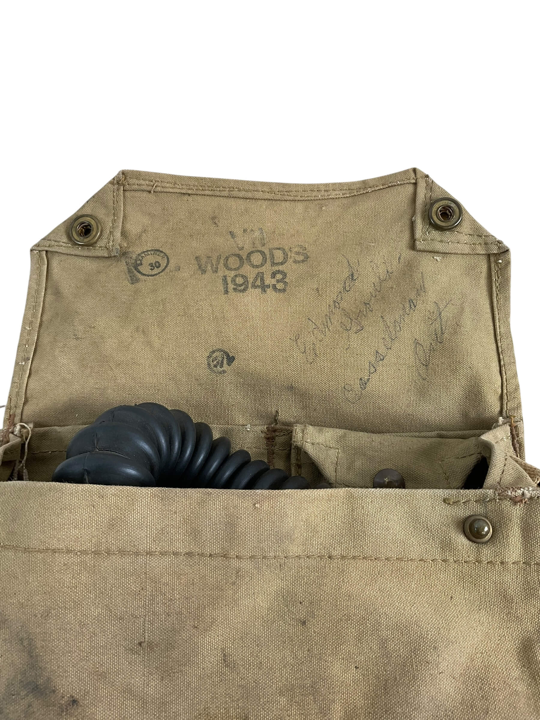 WW2 Canadian Army Respirator With Bag Dated 1943 WW2 Canadian Army Respirator With Bag Dated 1943