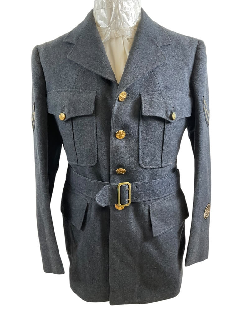 WW2 Canadian RCAF Corporal's 4 Pocket Service Dress Size 16 Dated 1941 WW2 Canadian RCAF Corporal's 4 Pocket Service Dress Size 16 Dated 1941