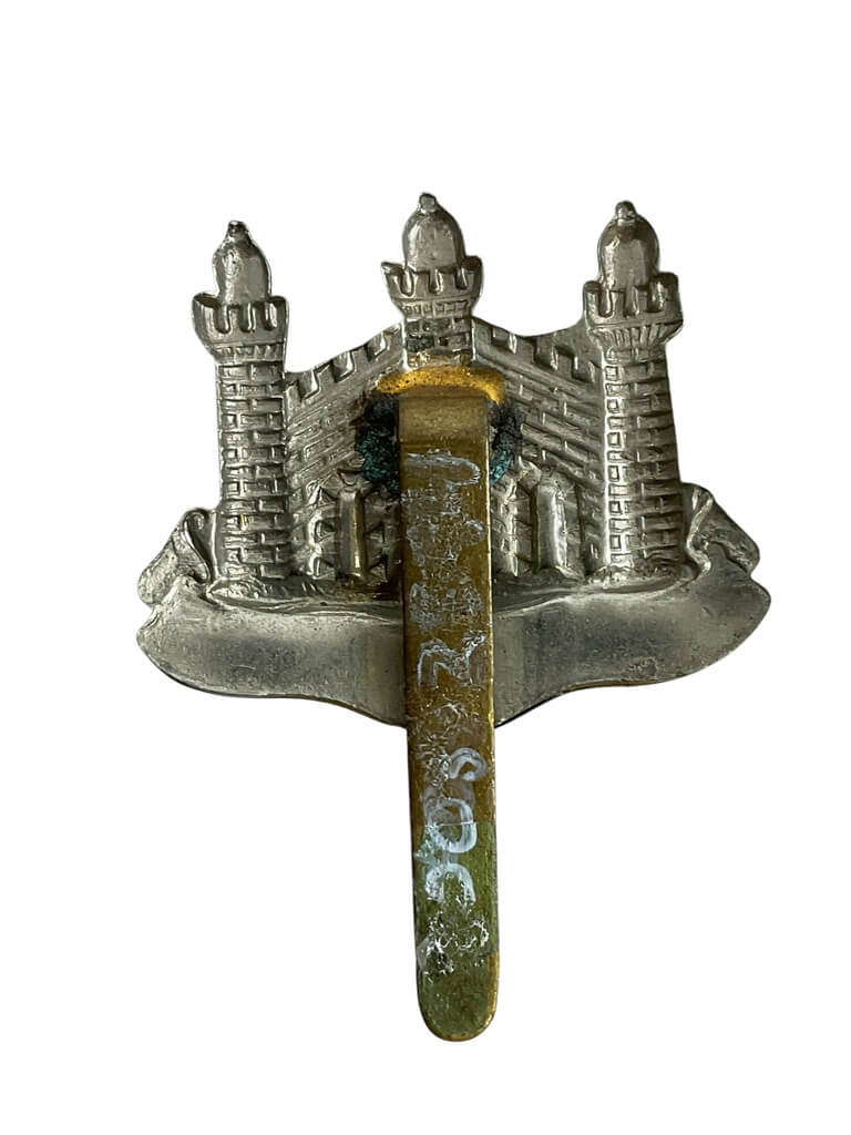 WW1 WW2 British The Cambridgeshire Regiment Cap Badge WW1 WW2 British The Cambridgeshire Regiment Cap Badge