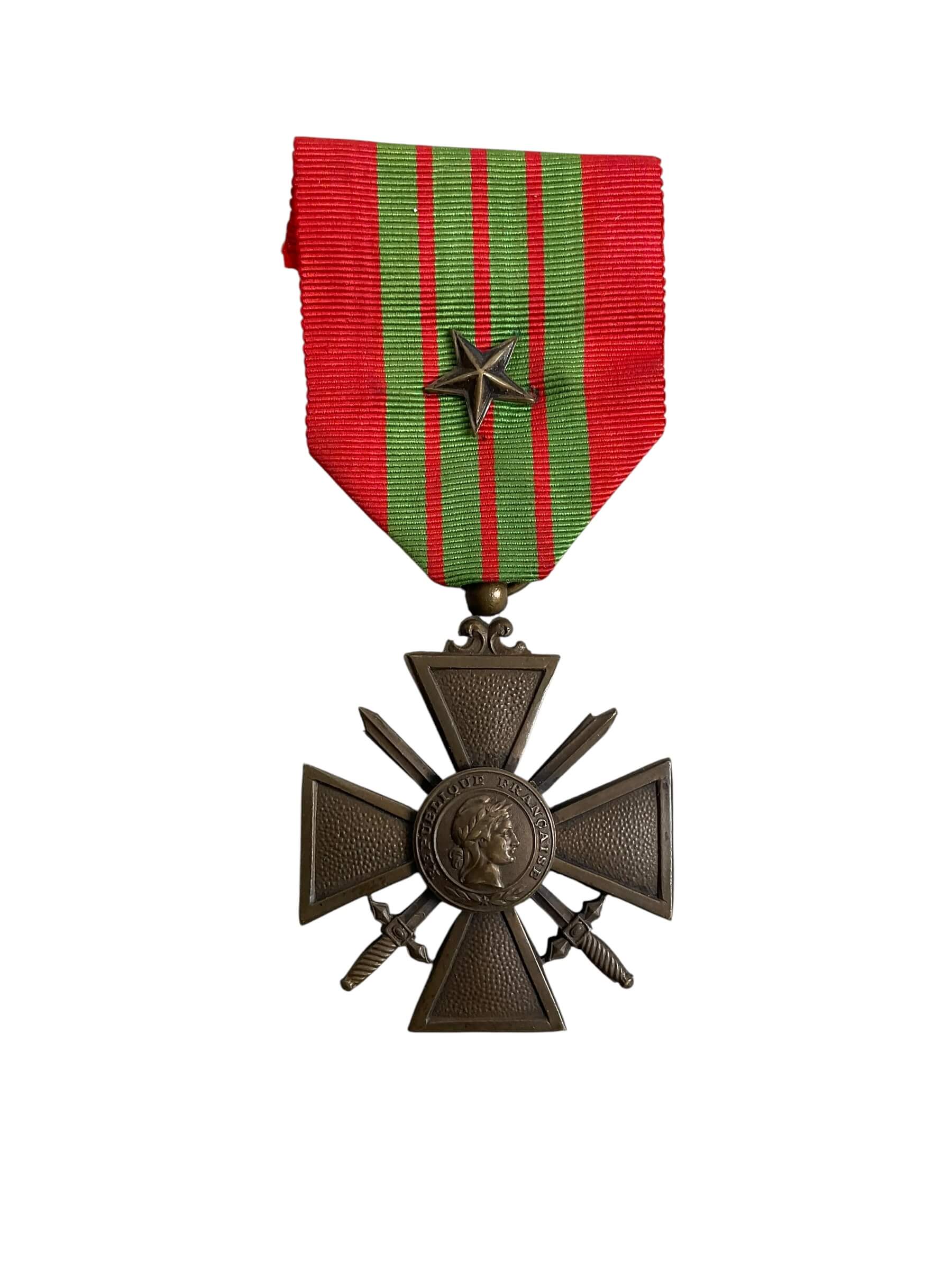 WW2 French Croix de Guerre Full Size Medal With Star WW2 French Croix de Guerre Full Size Medal With Star