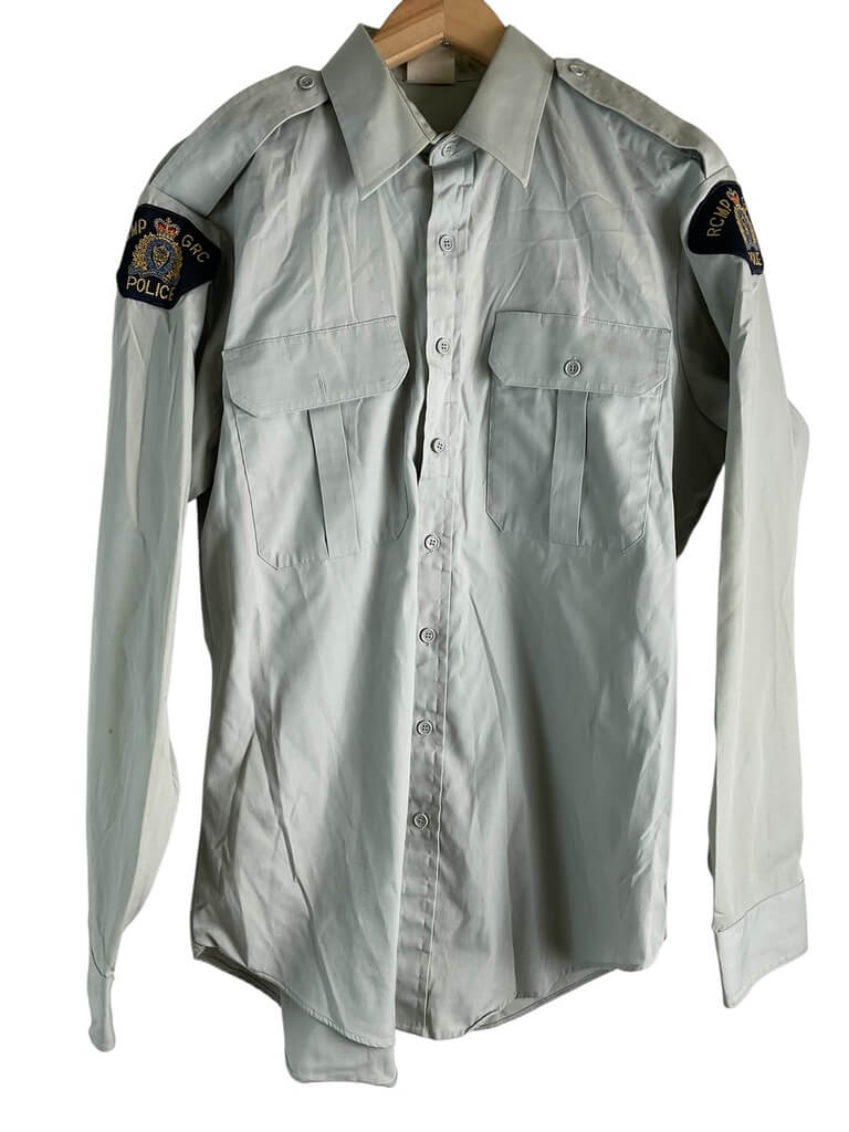 Royal Canadian Mounted Police RCMP Long Sleeve Blue Shirt With Woven Patches Size 16 Royal Canadian Mounted Police RCMP Long Sleeve Blue Shirt With Woven Patches Size 16