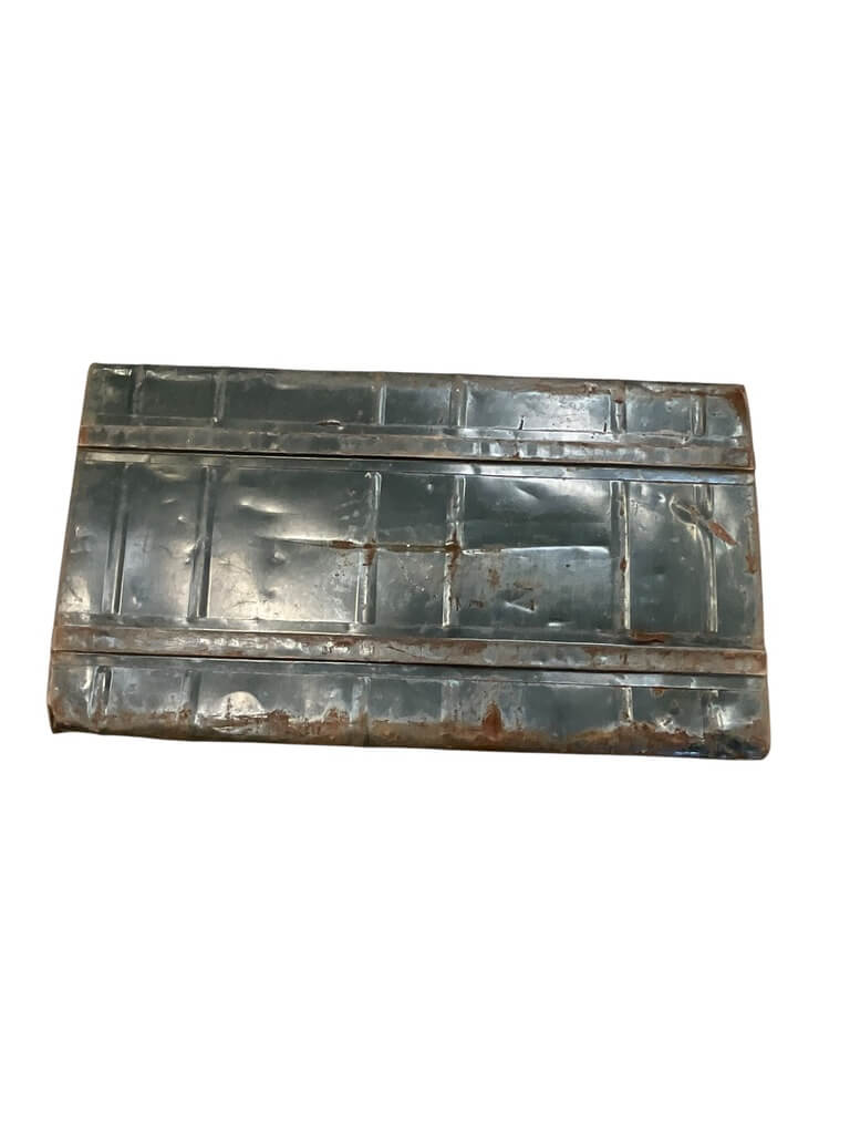 WW2 Canadian RCAF Named Air Commodore Barracks Box 33" X 18" X 13" WW2 Canadian RCAF Named Air Commodore Barracks Box 33" X 18" X 13"