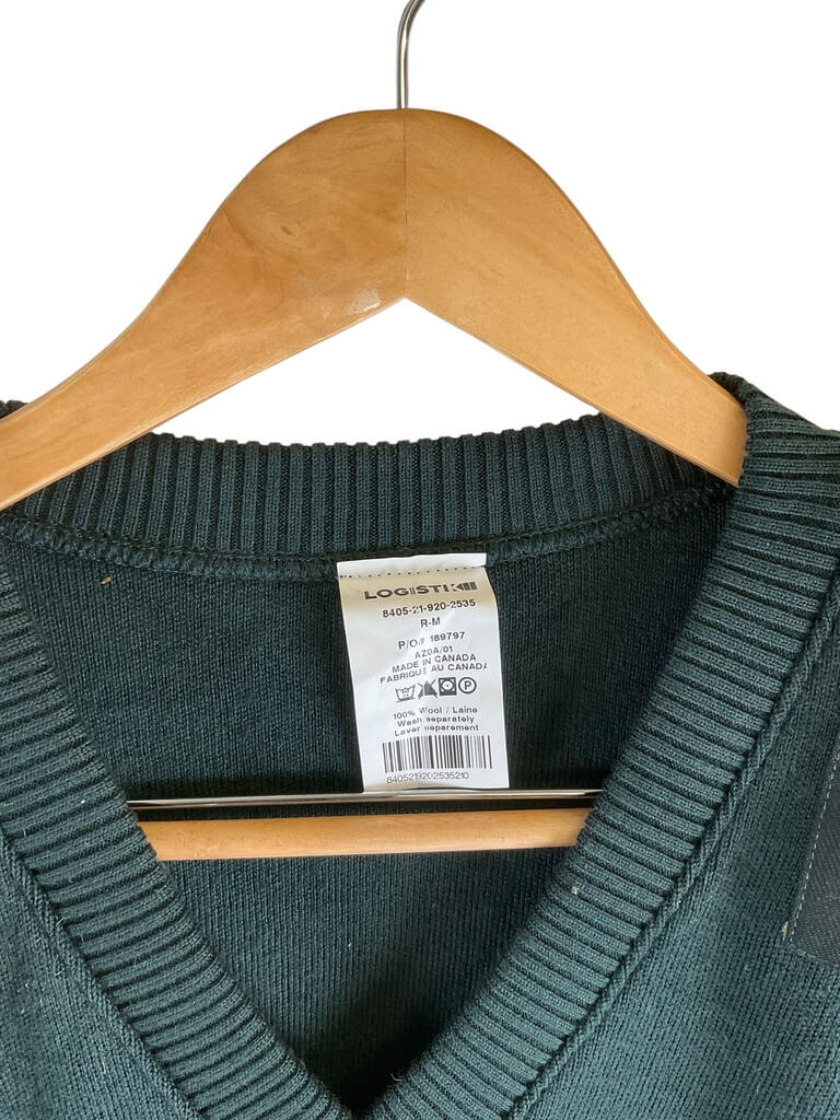 Canadian Forces Green Army Sweater Size Medium Regular Canadian Forces Green Army Sweater Size Medium Regular