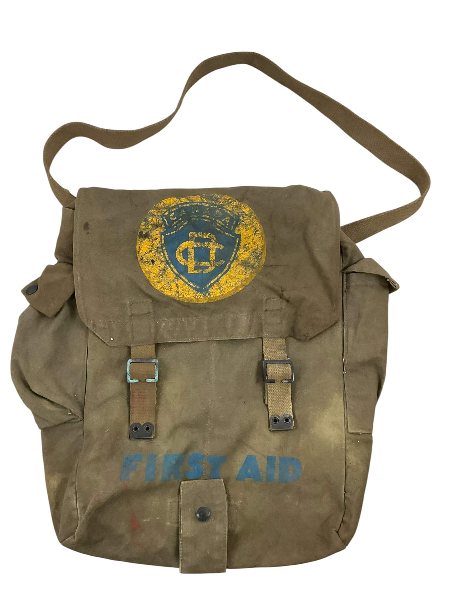 Canadian Civil Defence First Aid Bag Canadian Civil Defence First Aid Bag