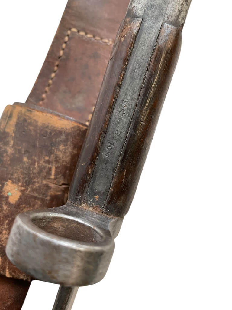 WW1 Canadian CEF Mk2 Ross Bayonet With Scabbard Dated 1915 WW1 Canadian CEF Mk2 Ross Bayonet With Scabbard Dated 1915