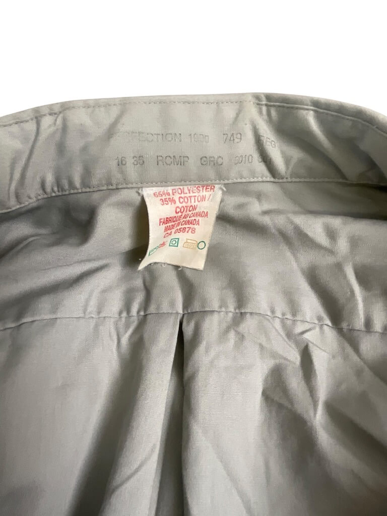 Royal Canadian Mounted Police RCMP Long Sleeve Blue Shirt With Woven Patches Size 16 Royal Canadian Mounted Police RCMP Long Sleeve Blue Shirt With Woven Patches Size 16