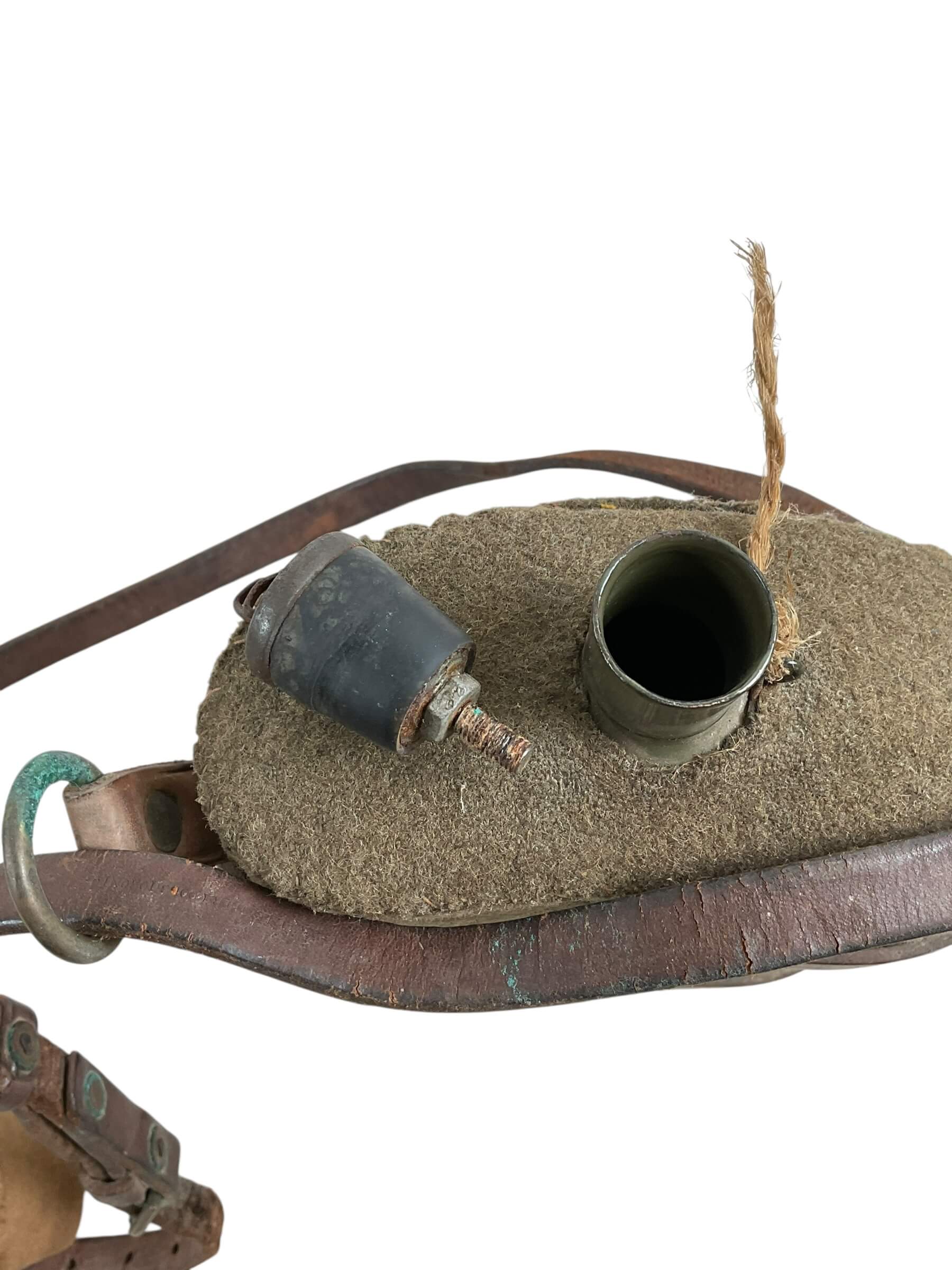 WW1 Canadian CEF Dismounted Canteen and Carrier C Broad Arrowed WW1 Canadian CEF Dismounted Canteen and Carrier C Broad Arrowed