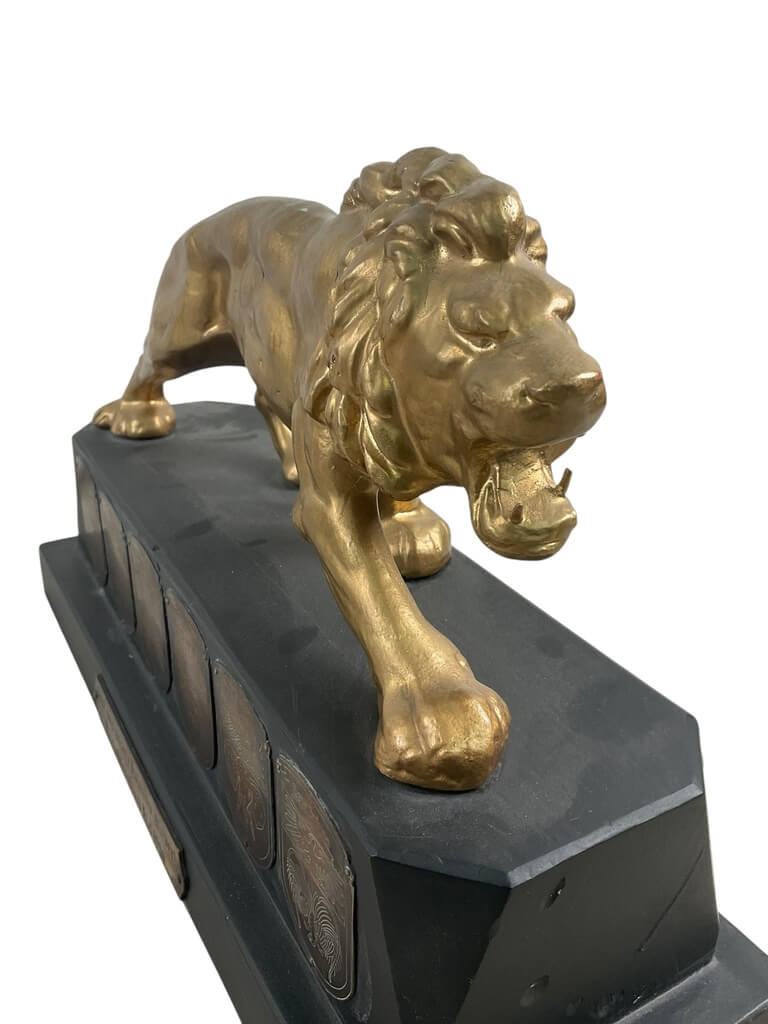 German Reich Colonel Bund Tiger Statue 11" X 16" German Reich Colonel Bund Tiger Statue 11" X 16"