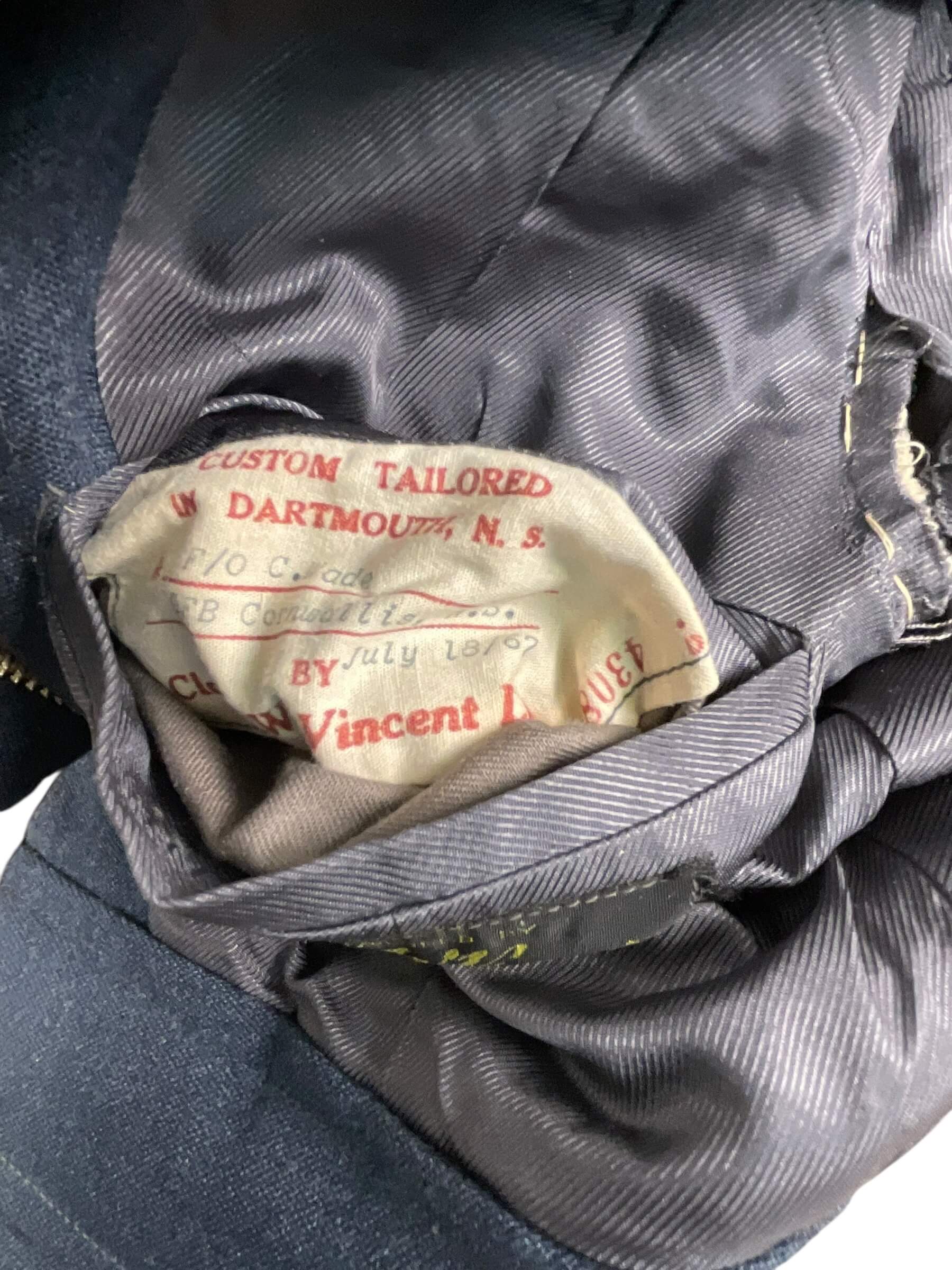 Canadian RCAF Women's Officers Battle Dress Jacket and Skirt Dated 1962 Canadian RCAF Women's Officers Battle Dress Jacket and Skirt Dated 1962