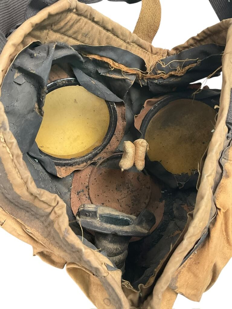 WW1 British BEF Respirator In Bag Dated 1917 Named RELIC WW1 British BEF Respirator In Bag Dated 1917 Named RELIC