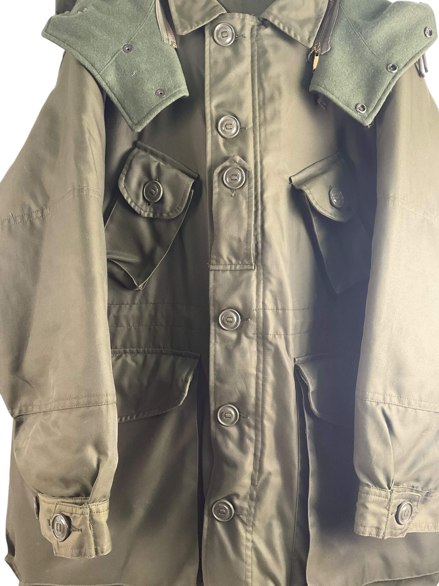 Canadian Forces OD Green Combat Parka Unissued Size 7044 Canadian Forces OD Green Combat Parka Unissued Size 7044