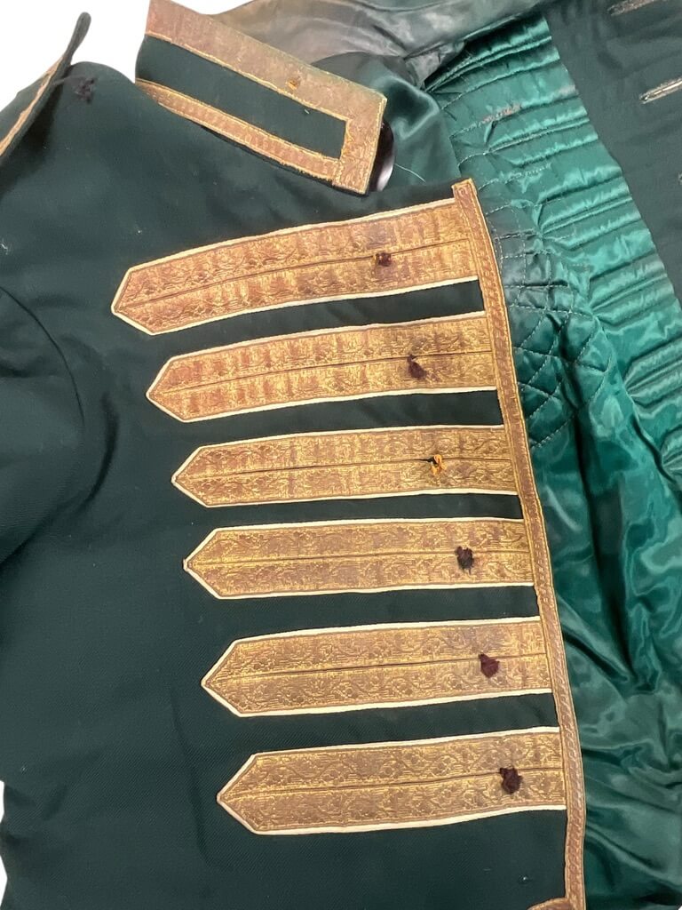 Canadian Irish Regiment of Canada Drummers Cutaway Tunic Canadian Irish Regiment of Canada Drummers Cutaway Tunic