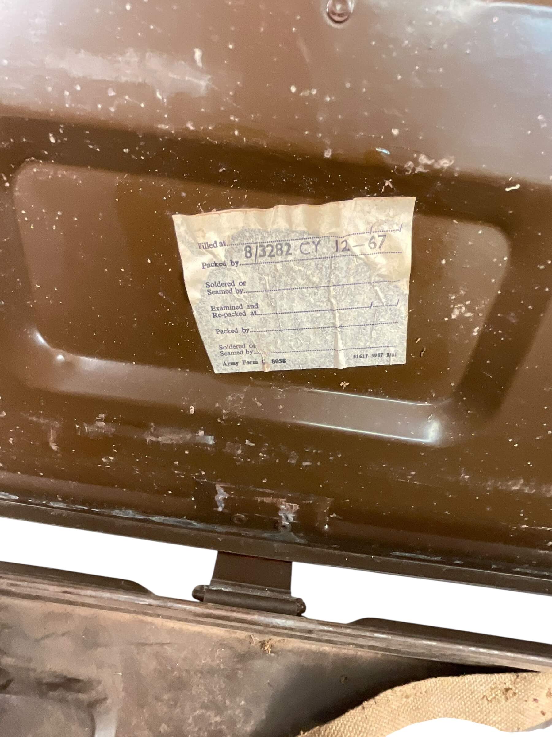 Canadian Forces 105mm Howitzer Smoke Transit Box EMPTY 33 1/2" X 10 1/2" X 6" Canadian Forces 105mm Howitzer Smoke Transit Box EMPTY 33 1/2" X 10 1/2" X 6"