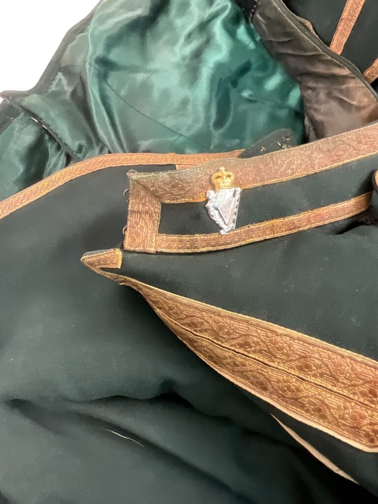 Canadian Irish Regiment of Canada Drummers Cutaway Tunic Canadian Irish Regiment of Canada Drummers Cutaway Tunic