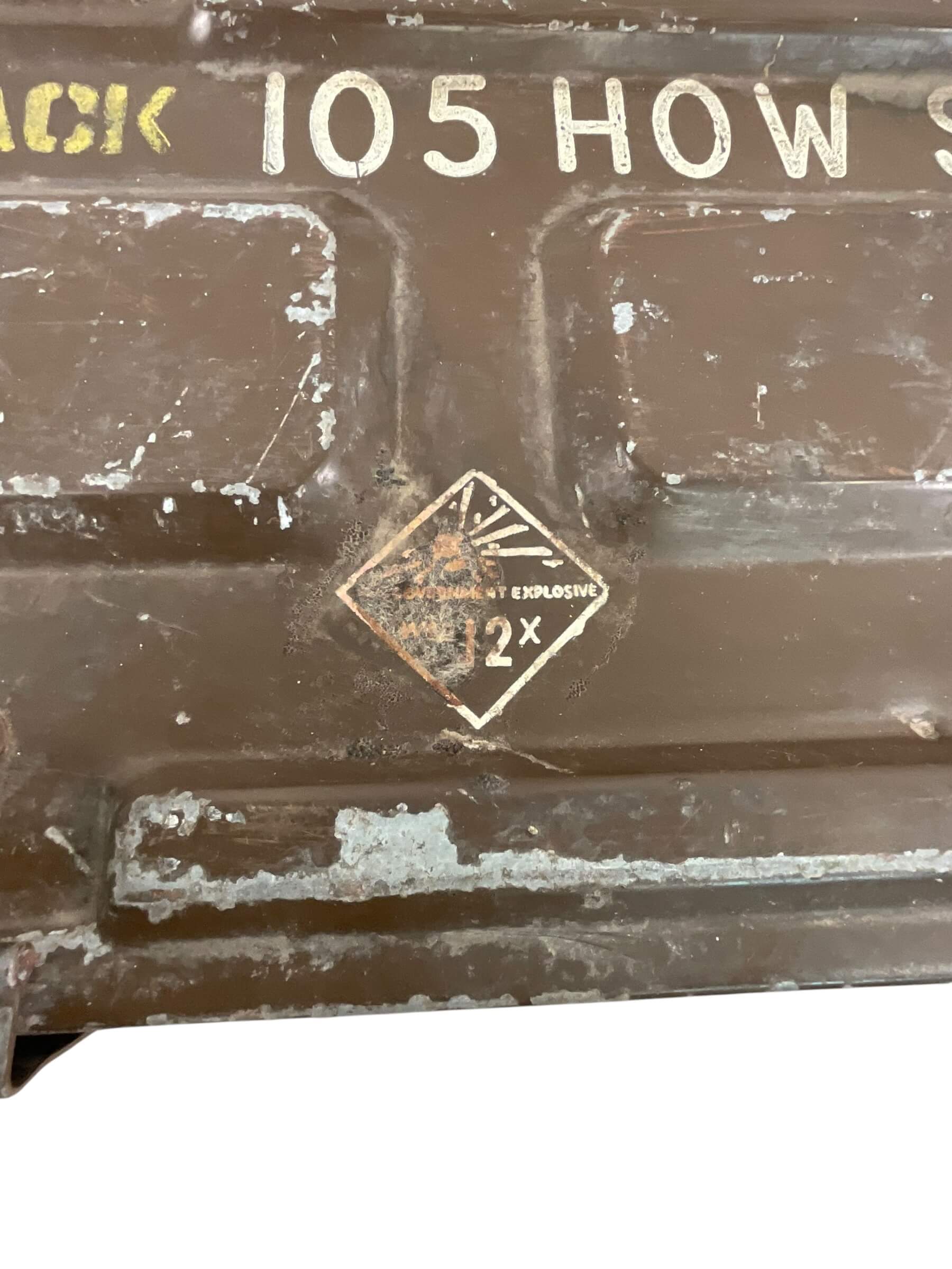 Canadian Forces 105mm Howitzer Smoke Transit Box EMPTY 33 1/2" X 10 1/2" X 6" Canadian Forces 105mm Howitzer Smoke Transit Box EMPTY 33 1/2" X 10 1/2" X 6"