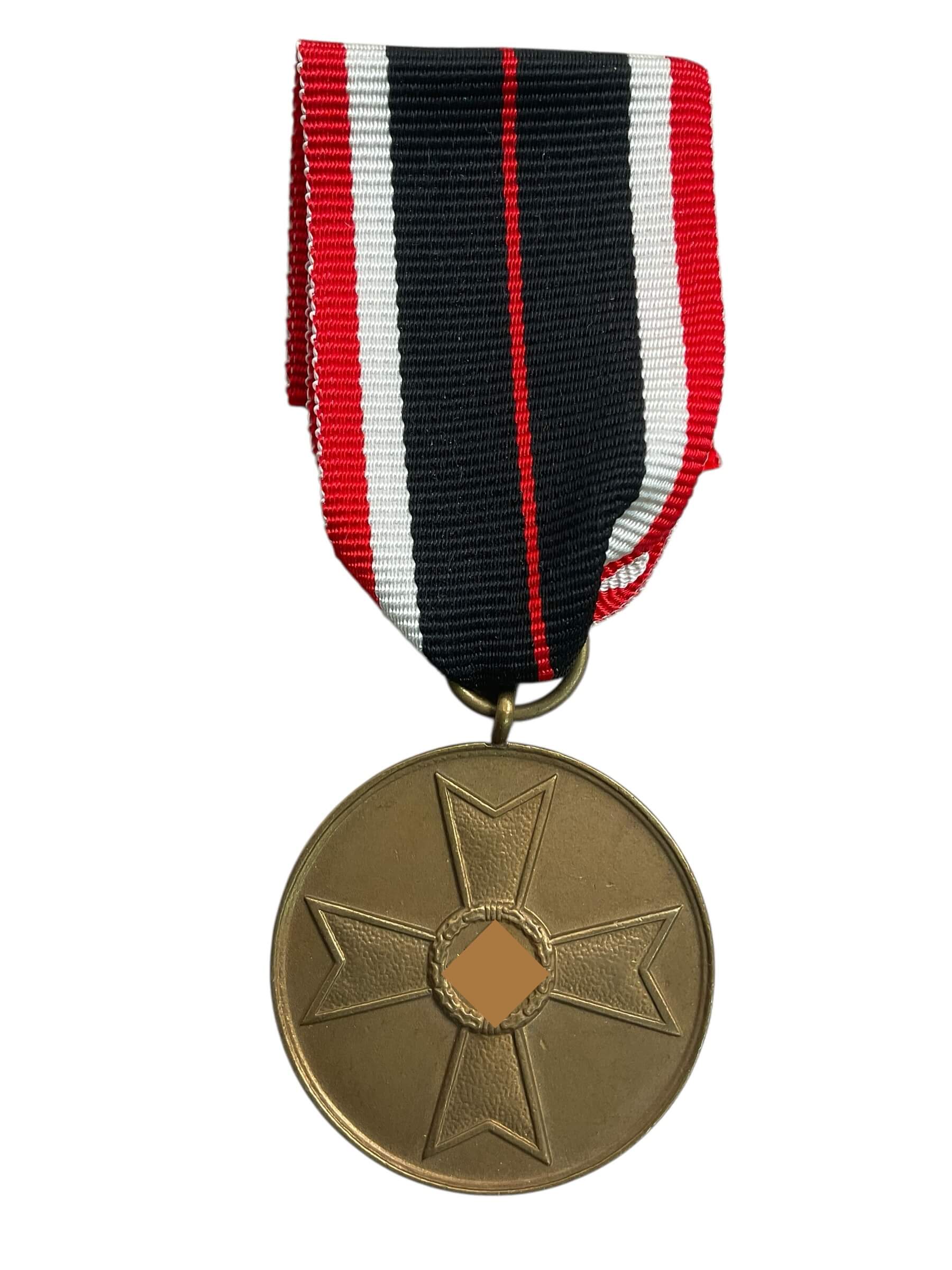 WW2 German War Merit Medal 1939 Full Size Medal WW2 German War Merit Medal 1939 Full Size Medal