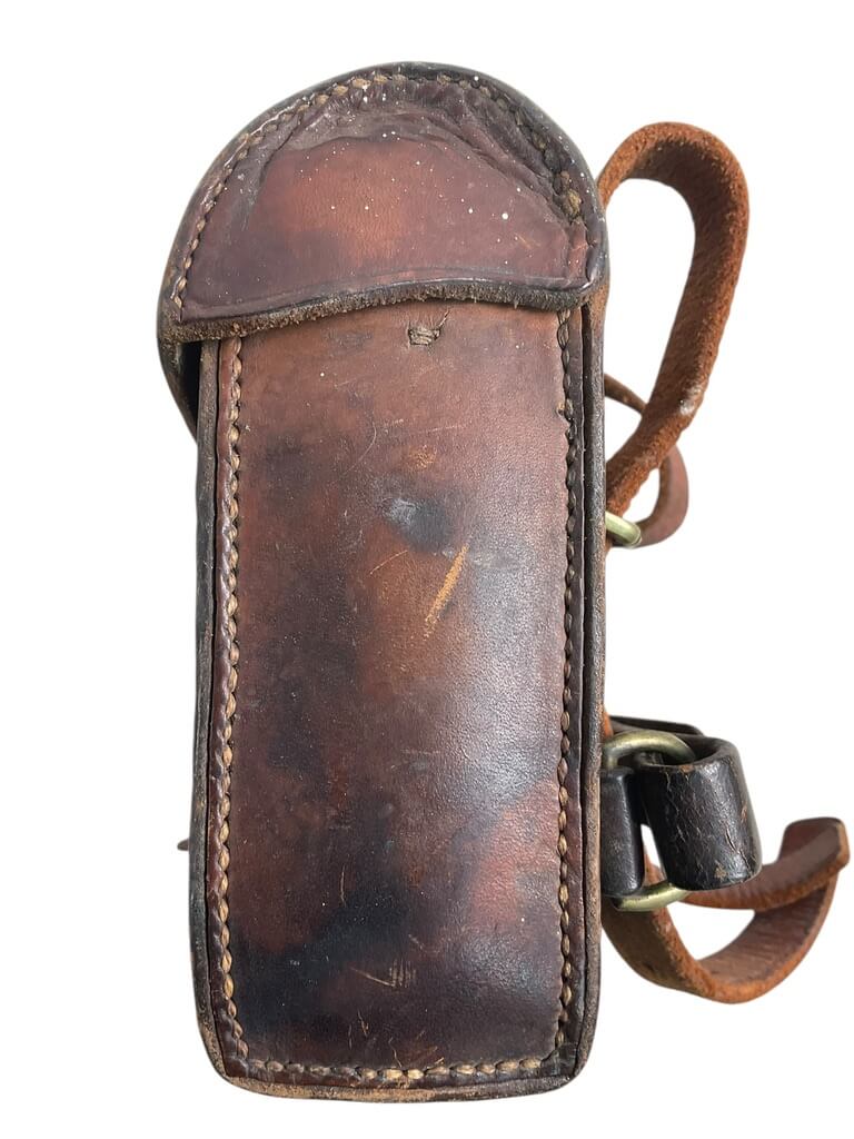 WW1 Canadian CEF Veterinary Corps Medical Officers Pouch WW1 Canadian CEF Veterinary Corps Medical Officers Pouch
