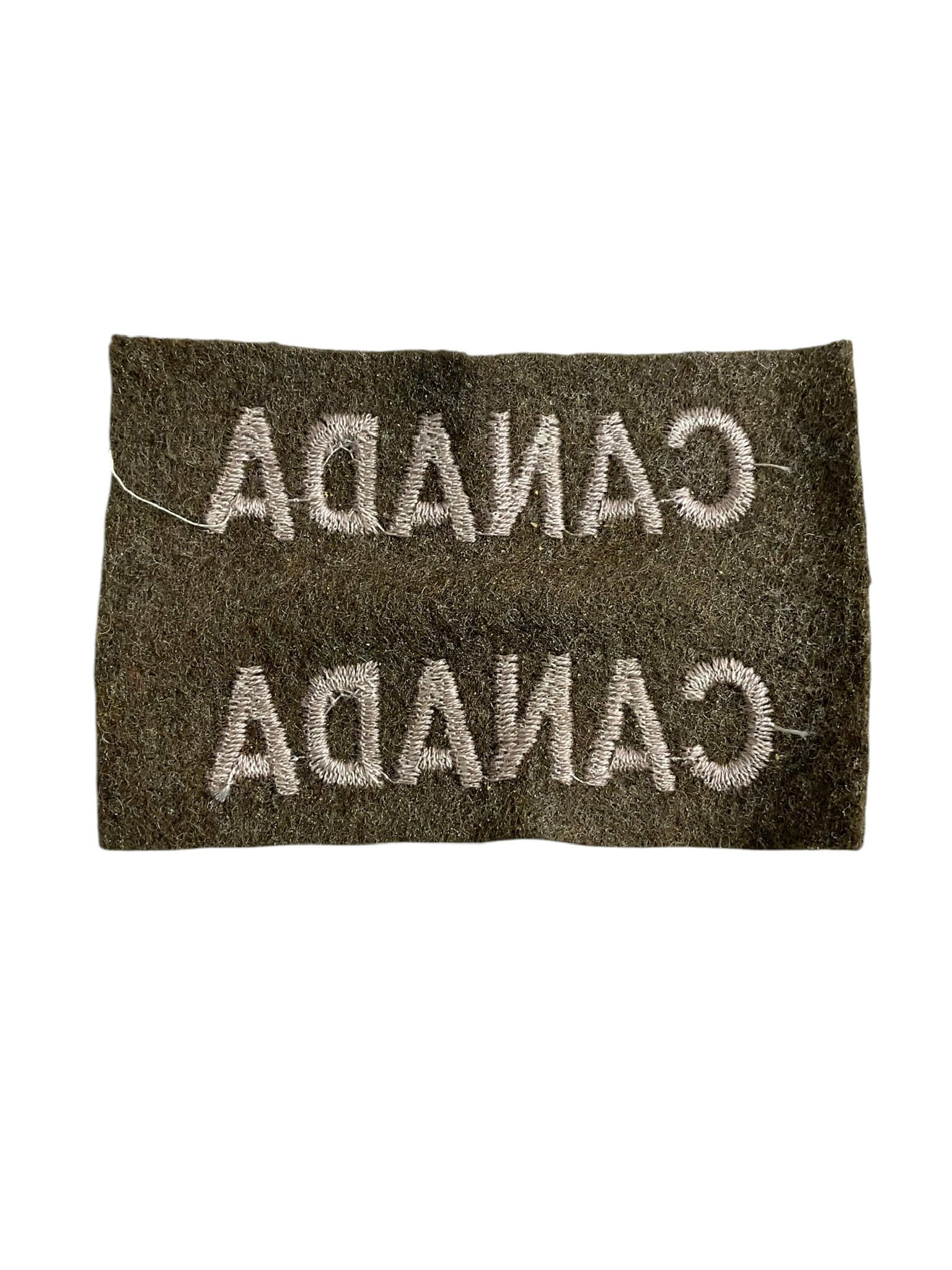 WW2 Canadian CANADA Uncut Shoulder Titles Insignia Pair WW2 Canadian CANADA Uncut Shoulder Titles Insignia Pair
