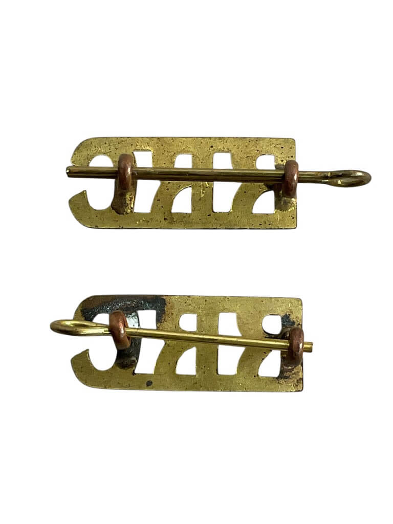 Canadian Army Royal Rifles of Canada Brass Shoulder Titles Insignia Pair Canadian Army Royal Rifles of Canada Brass Shoulder Titles Insignia Pair