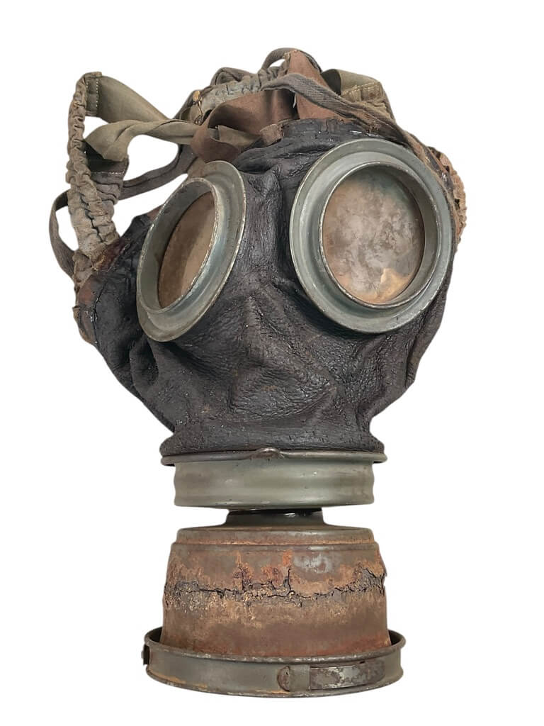 WW1 Imperial German Respirator In Tin WW1 Imperial German Respirator In Tin